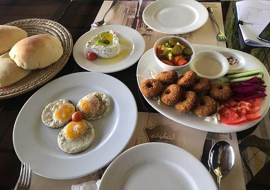 Alhakawati Restaurant and Cafe